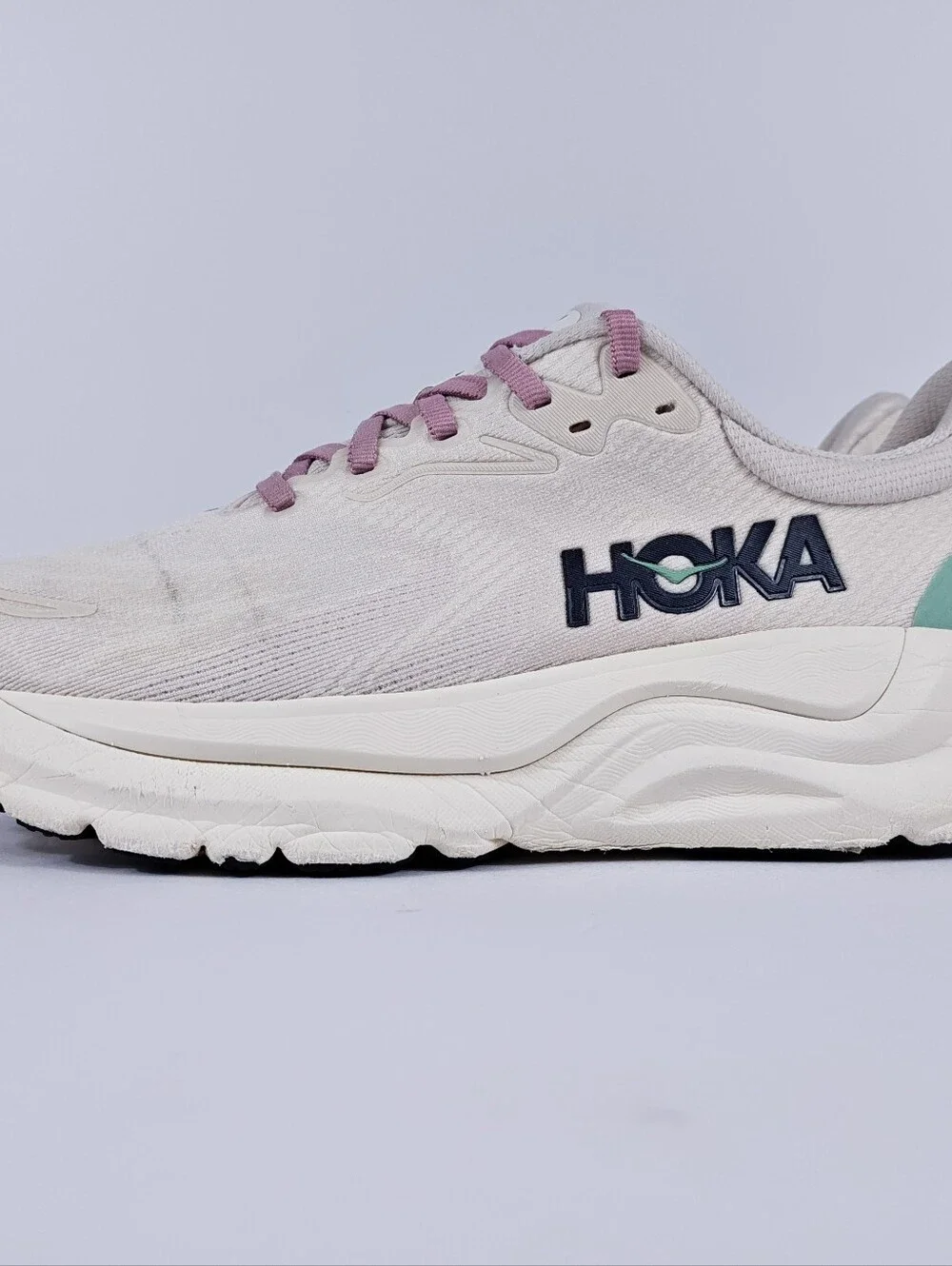 Hoka Arahi 8 Womens 8 Lightweight Stability Cushion Road Running Shoes White